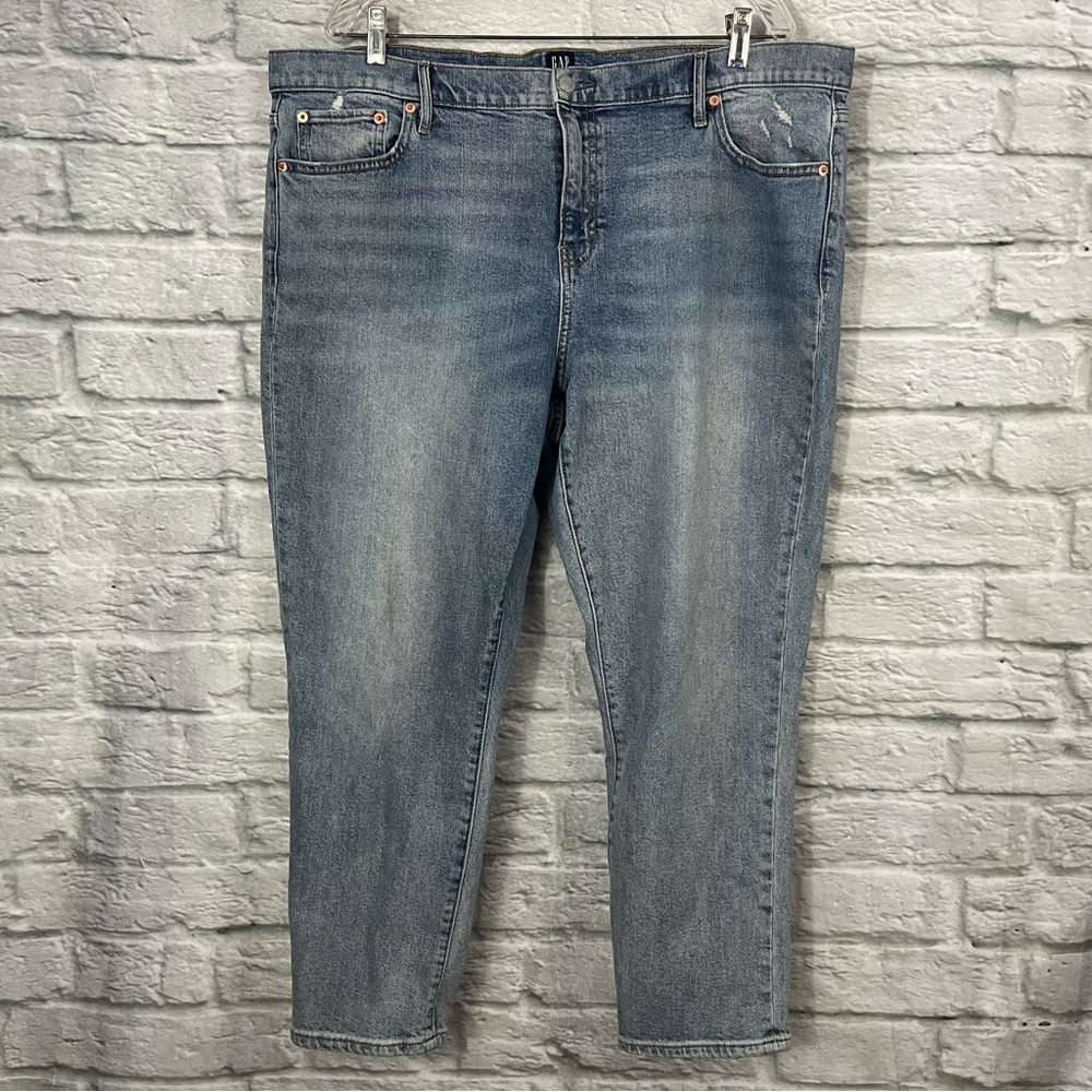 Gap Denim Women’s 35” The Best Girlfriend Jeans Distressed Light Wash